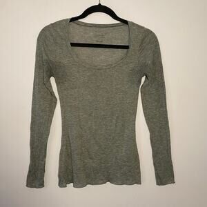 intimissimi Women's size Small Gray Long Sleeve Shirt Lightweight Soft Cashmere